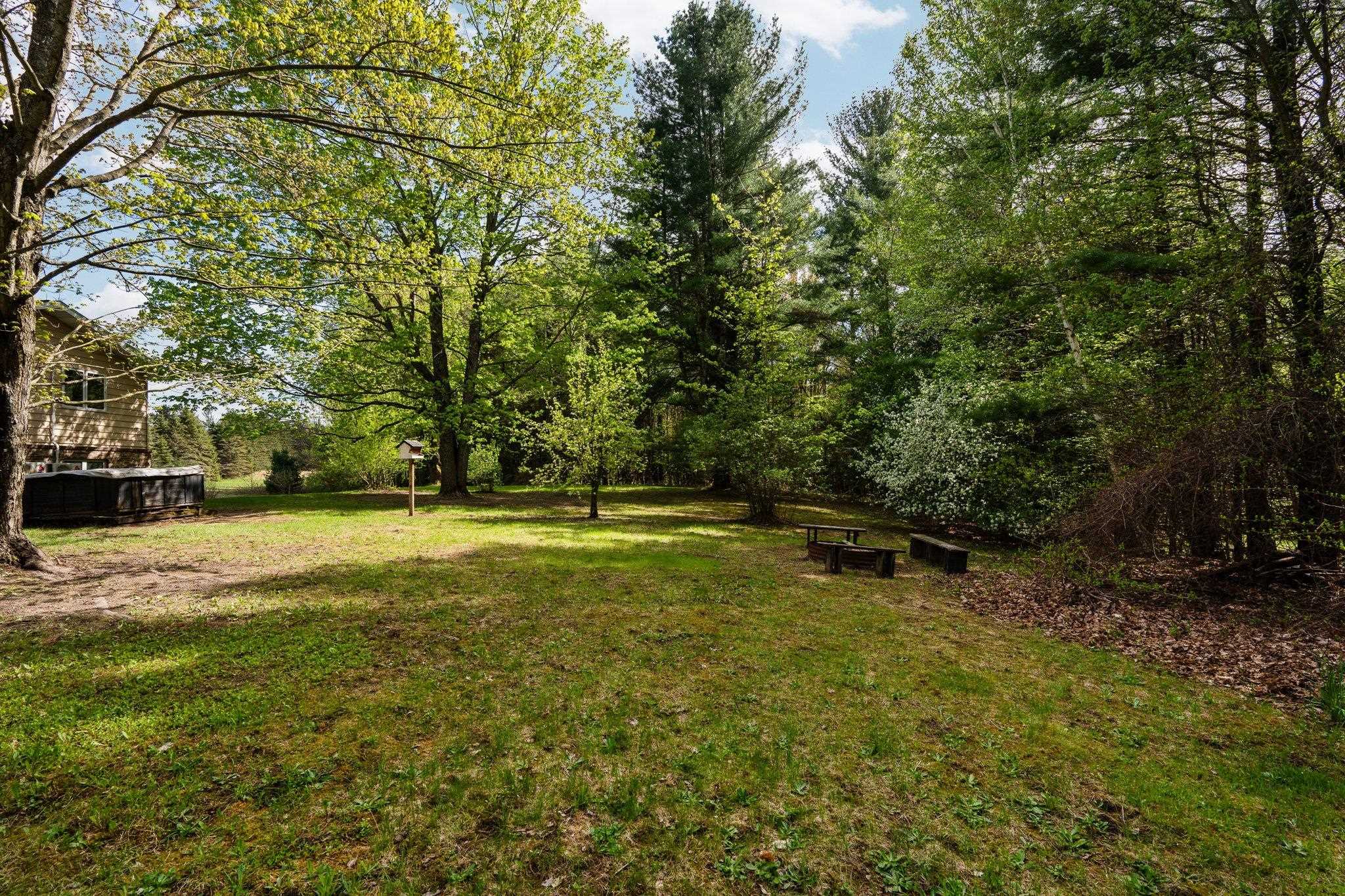 4542 Crofton Road South Boardman, MI 49680 - Photo 35 of 44 1934057-f6c0ec1c-bb2e-491d-b2e0-6f2153e99b9d.JPG