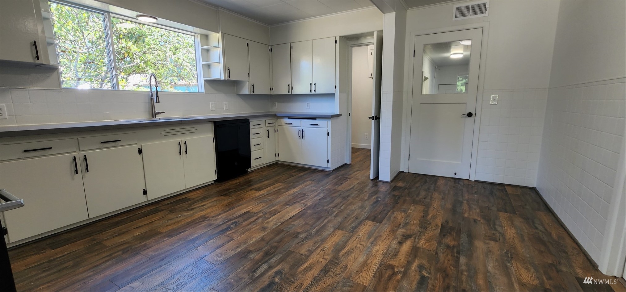 3788 Wishkah Road Aberdeen, WA 98520 - Photo 8 of 39 Gallery Image 8