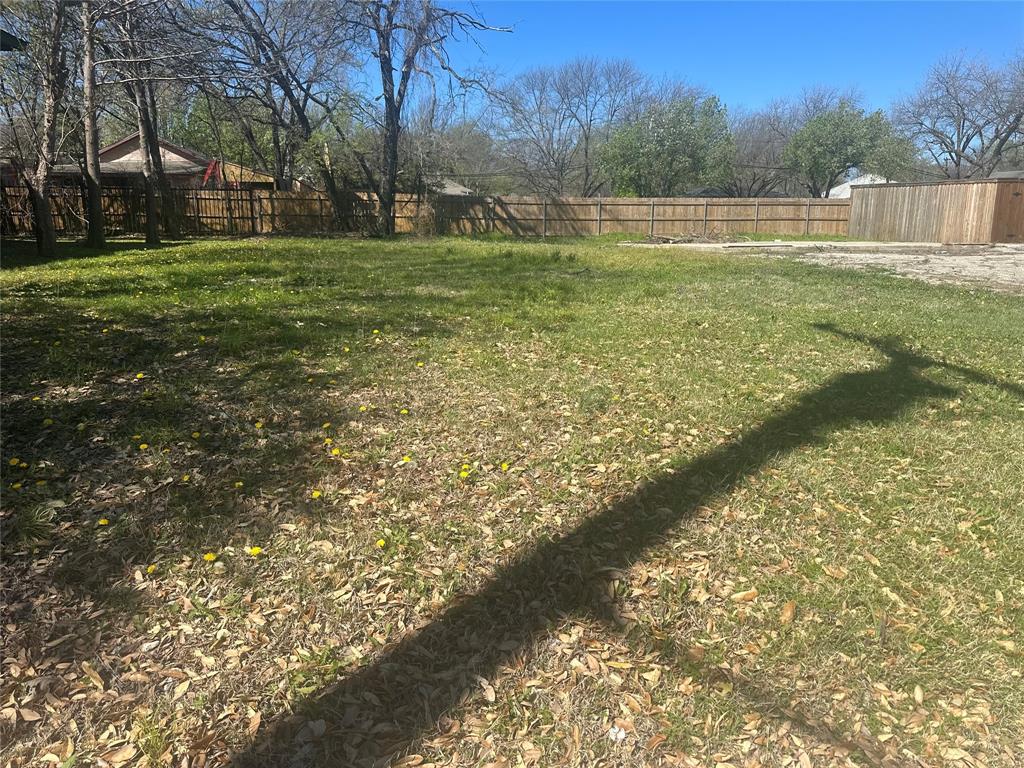 609 North Tennessee Street McKinney, TX 75069 - Photo 2 of 3