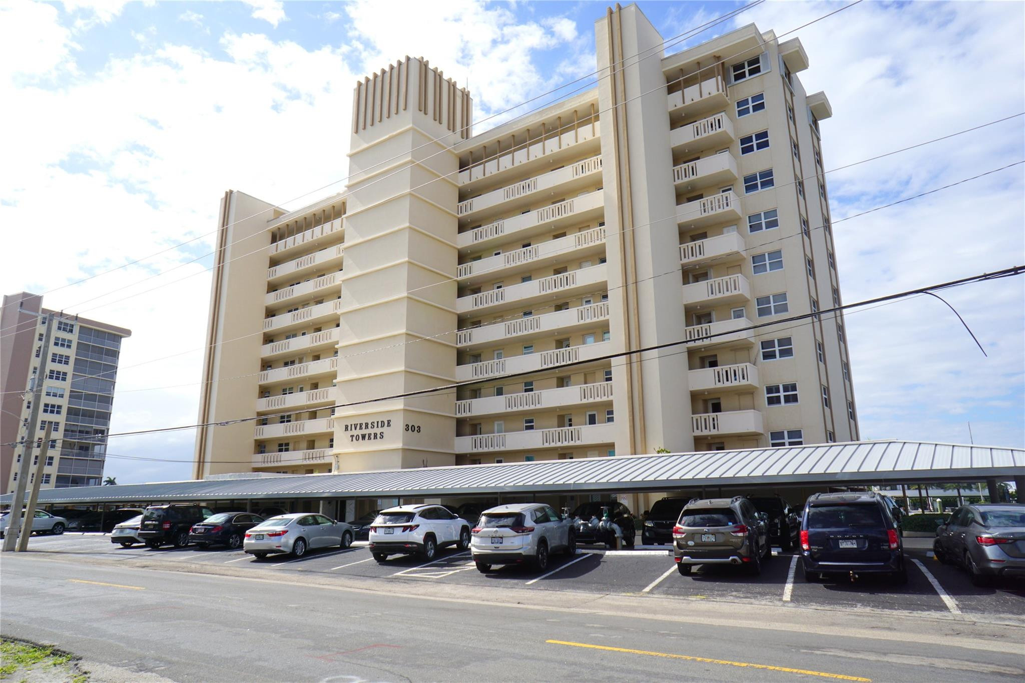 303 North Riverside Drive, Unit PH4 Pompano Beach, FL 33062 - Photo 38 of 52 a building view