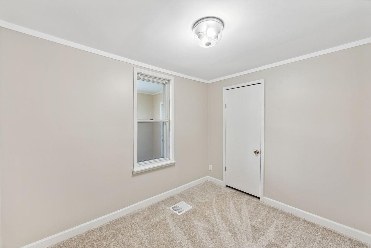 5728 Bridgetown Road Cincinnati, OH 45248 - Photo 15 of 40