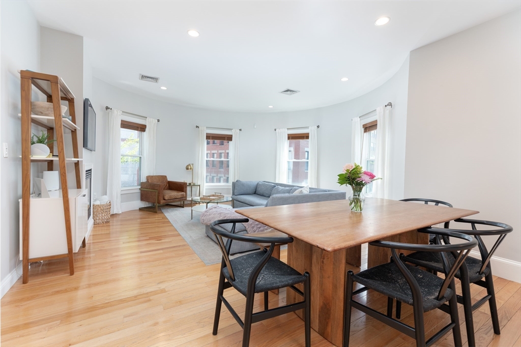 52 Warren Street, Unit 3 Boston, MA 02129 - Photo 3 of 15 Gallery Image 3