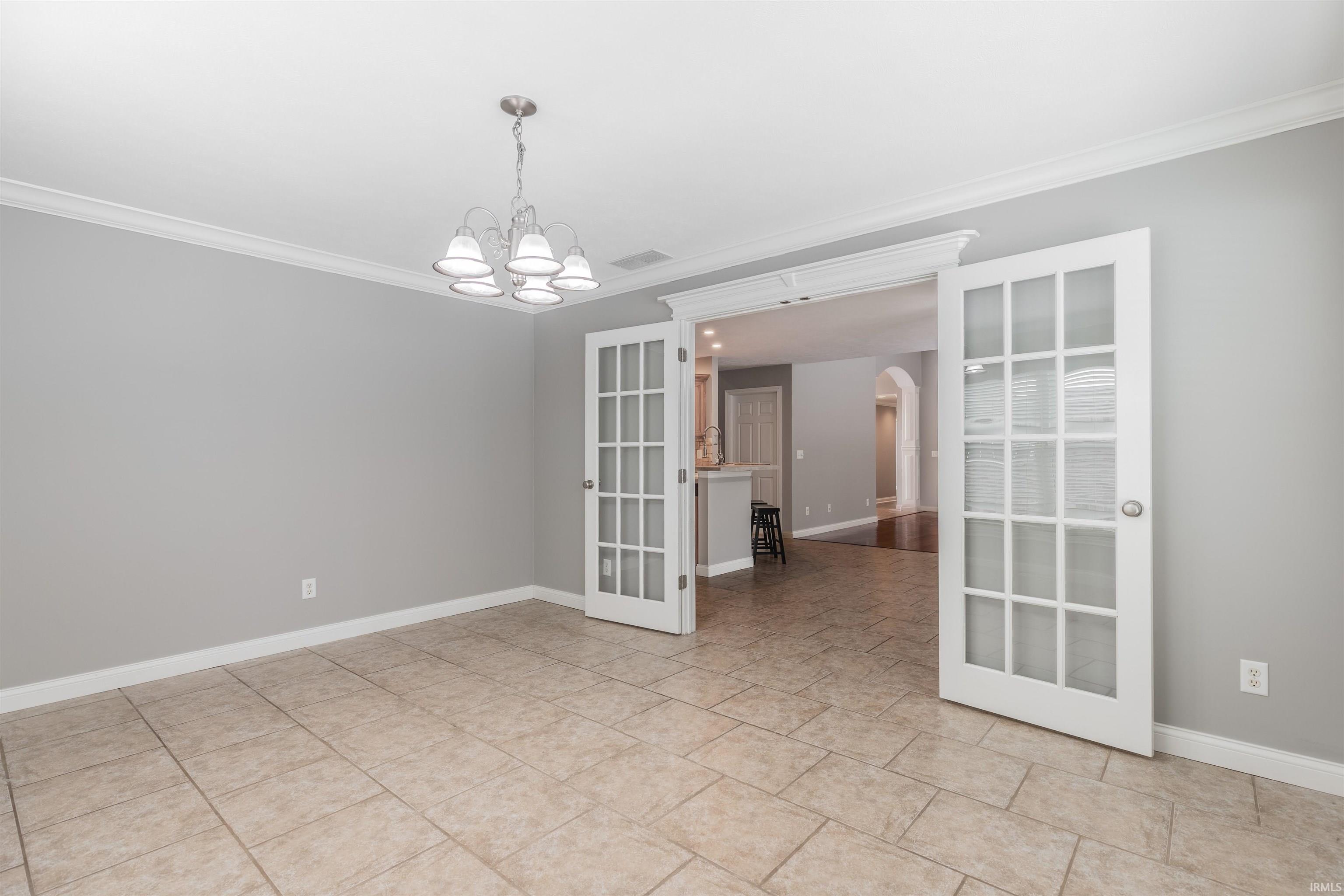 4318 Huntington Ridge Circle Newburgh, IN 47630 - Photo 11 of 36