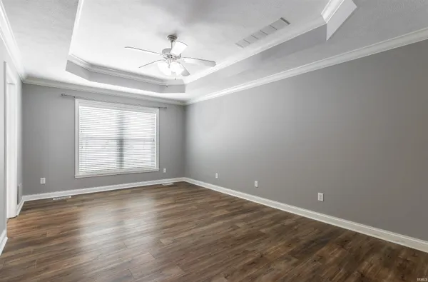 $449,900 | 4318 Huntington Ridge Circle, Newburgh, IN 47630