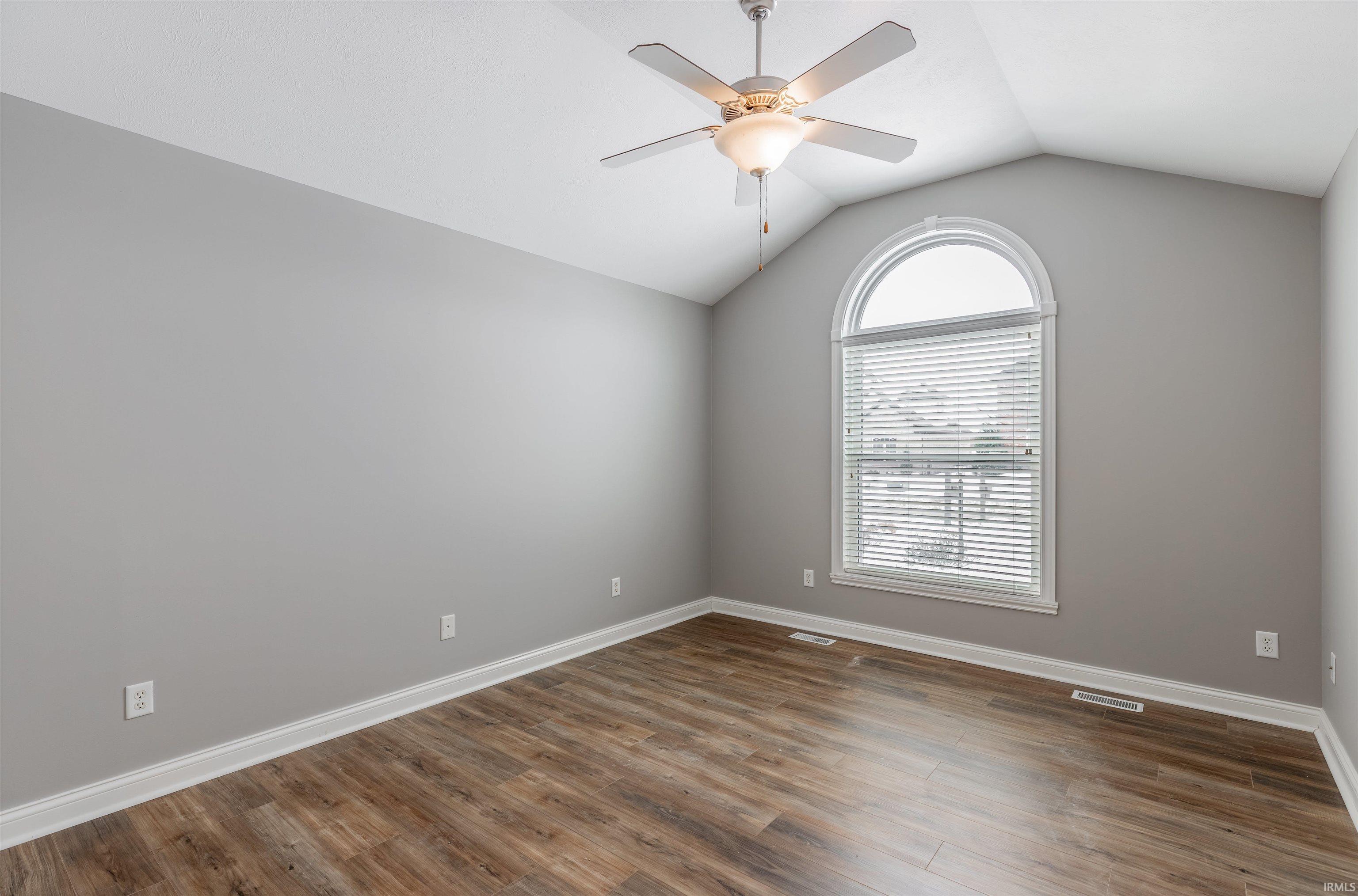 4318 Huntington Ridge Circle Newburgh, IN 47630 - Photo 19 of 36