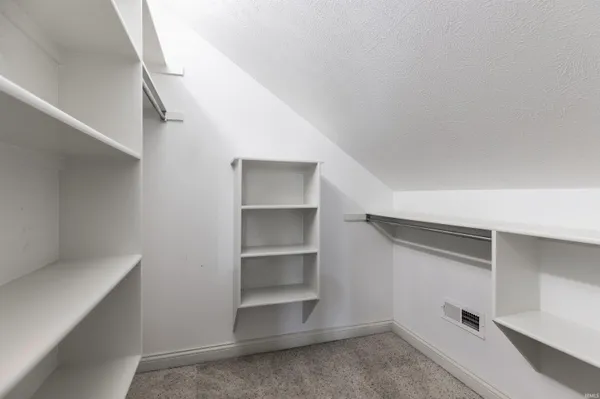 $449,900 | 4318 Huntington Ridge Circle, Newburgh, IN 47630