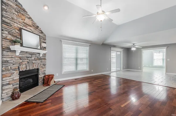 $449,900 | 4318 Huntington Ridge Circle, Newburgh, IN 47630