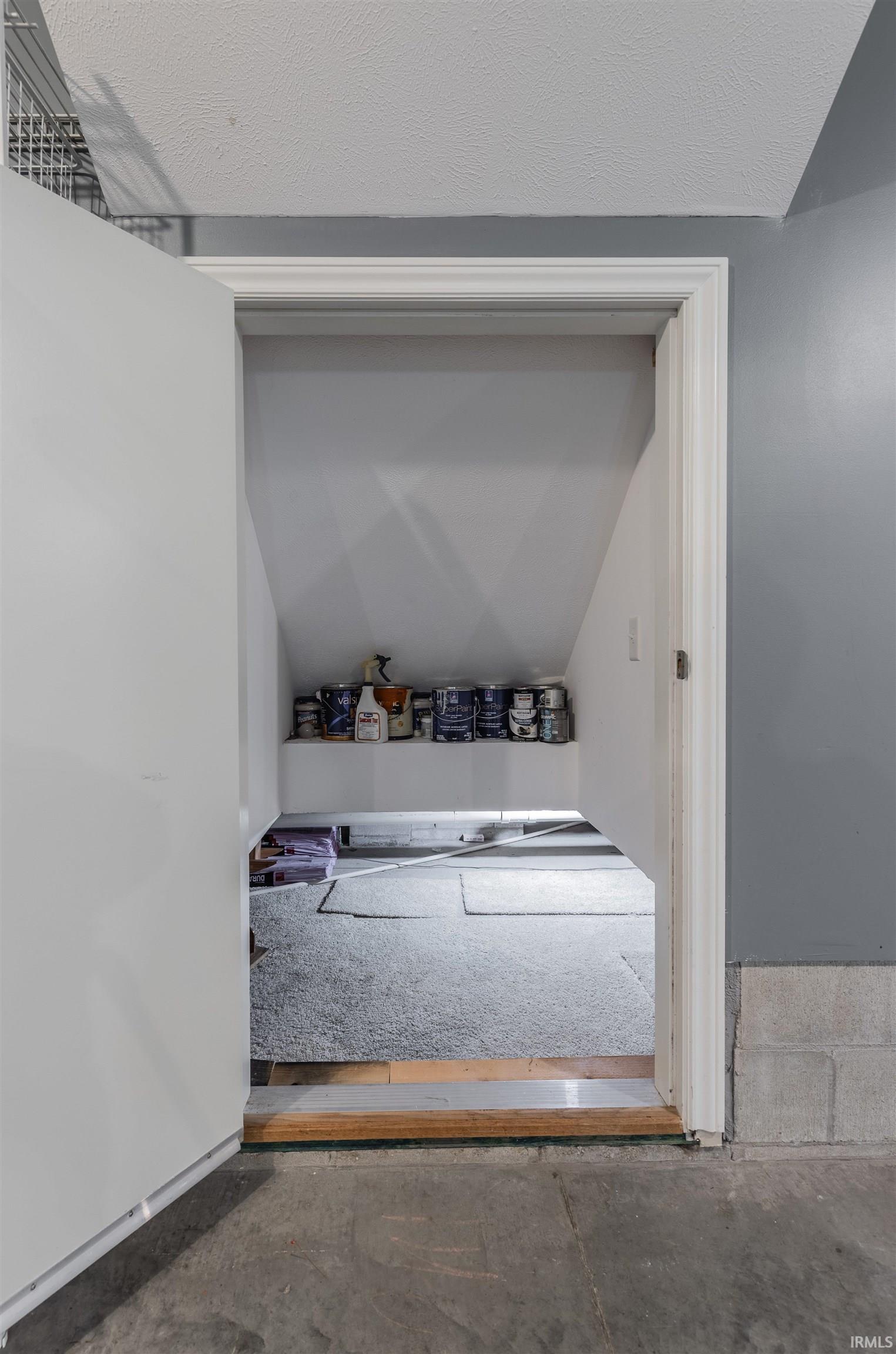 4318 Huntington Ridge Circle Newburgh, IN 47630 - Photo 31 of 36