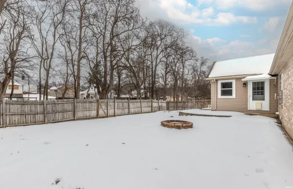 $449,900 | 4318 Huntington Ridge Circle, Newburgh, IN 47630