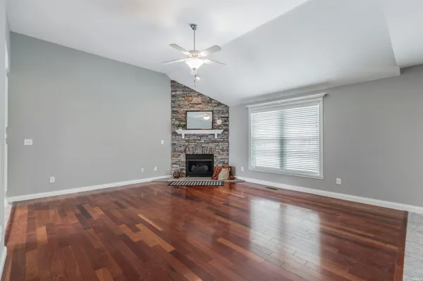 $449,900 | 4318 Huntington Ridge Circle, Newburgh, IN 47630