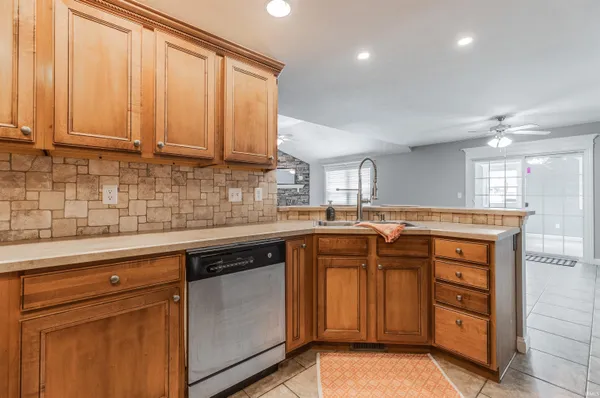 $449,900 | 4318 Huntington Ridge Circle, Newburgh, IN 47630