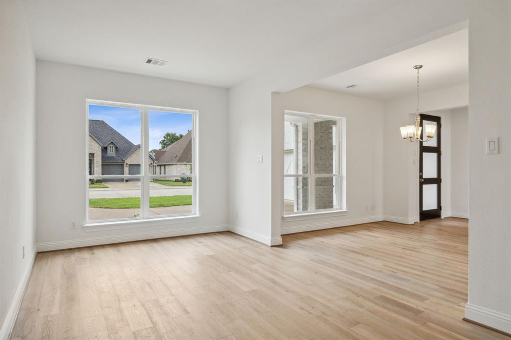 2830 Shane Drive Midlothian, TX 76065 - Photo 14 of 40