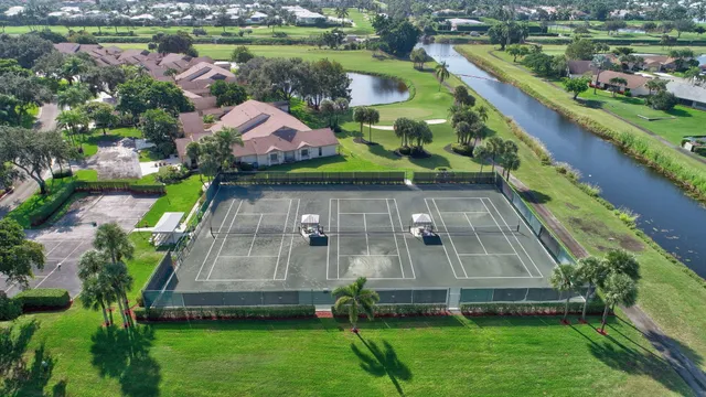 $189,999 | 5055 Oakhill Lane, Unit 222, Delray Beach, FL 33484