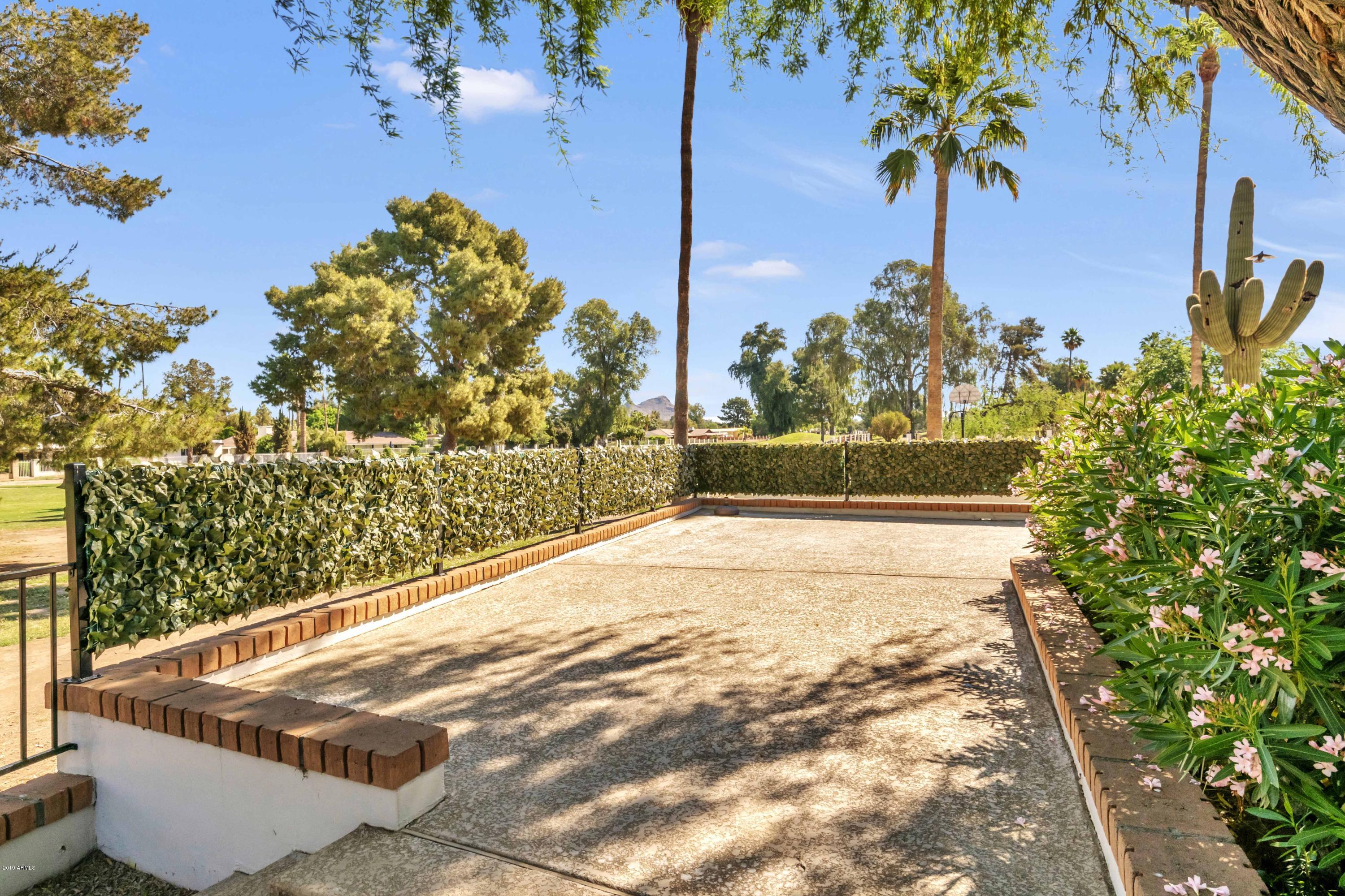 520 West Thunderbird Road Phoenix, AZ 85023 - Photo 7 of 28 PATIO AREA AS IS