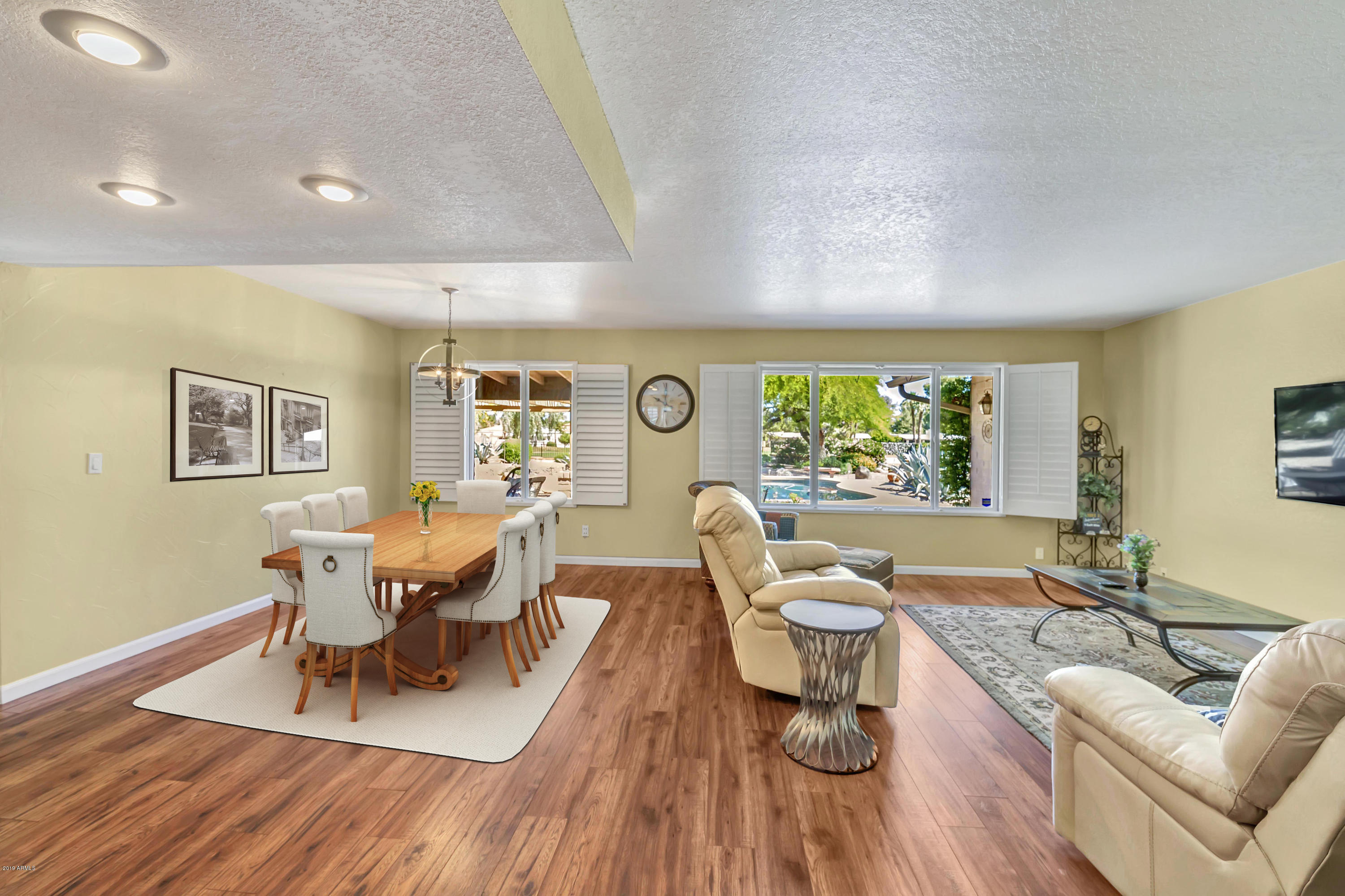 520 West Thunderbird Road Phoenix, AZ 85023 - Photo 9 of 28 DINING ROOM STAGED