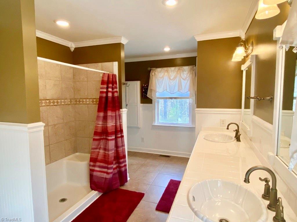 482 Nurse Road Ararat, NC 27007 - Photo 16 of 30 Master Bath