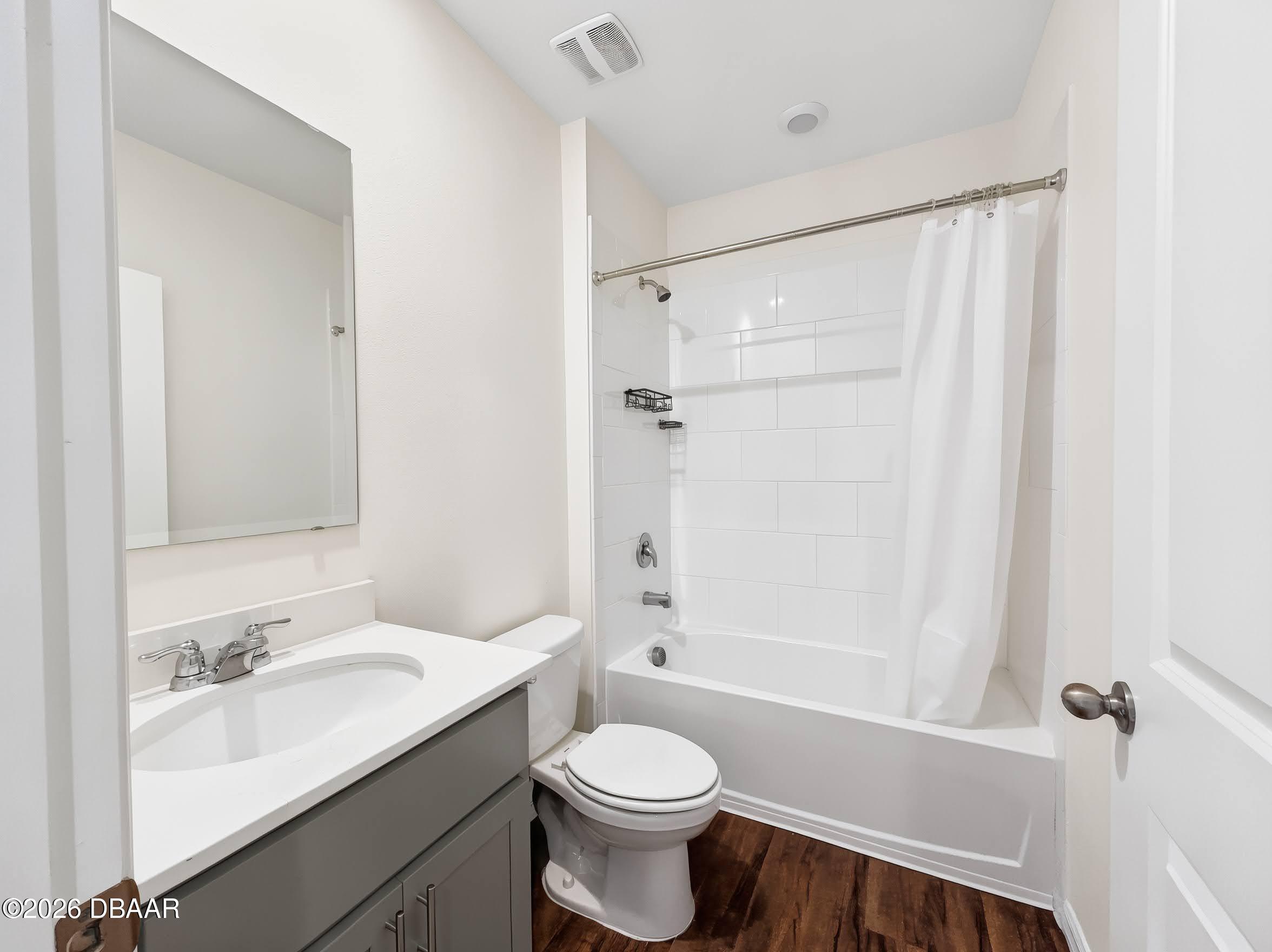 982 Commons Way Port Port Orange, FL 32129 - Photo 9 of 12 14-interiorbathroom2