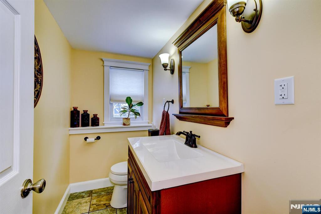 108 Golf Road Bloomfield, NJ 07003 - Photo 34 of 45 Gallery Image 34