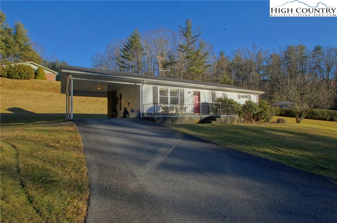 142 Mccauley Lane Boone, NC 28607 - Photo 5 of 26 Gallery Image 5