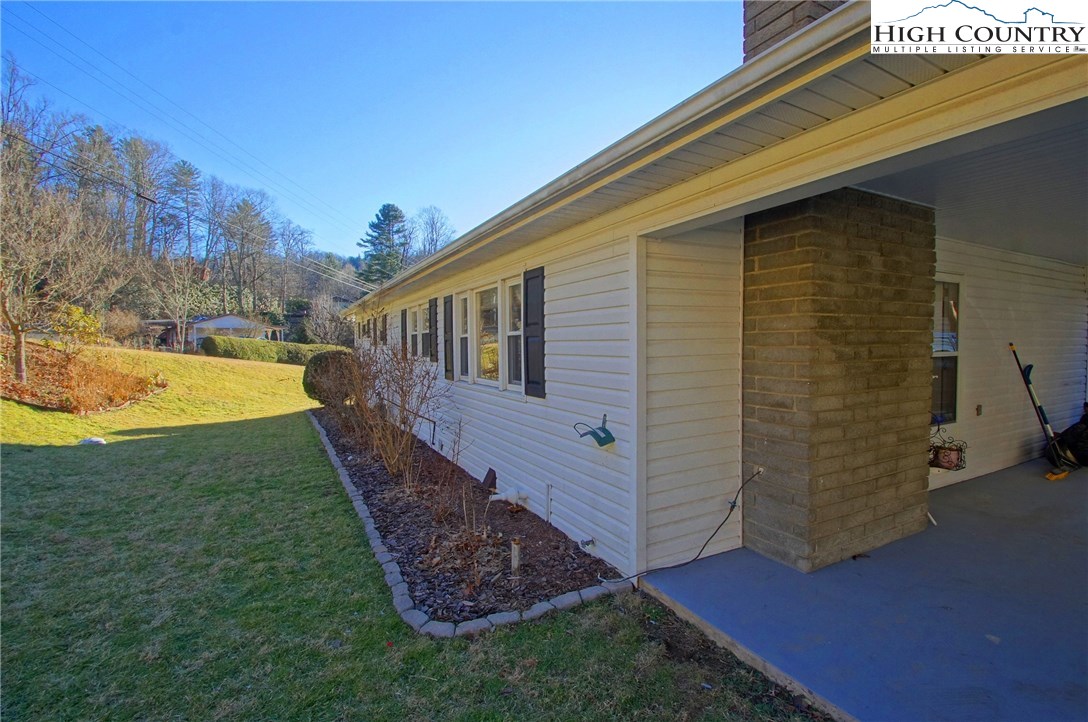 142 Mccauley Lane Boone, NC 28607 - Photo 8 of 26 Gallery Image 8