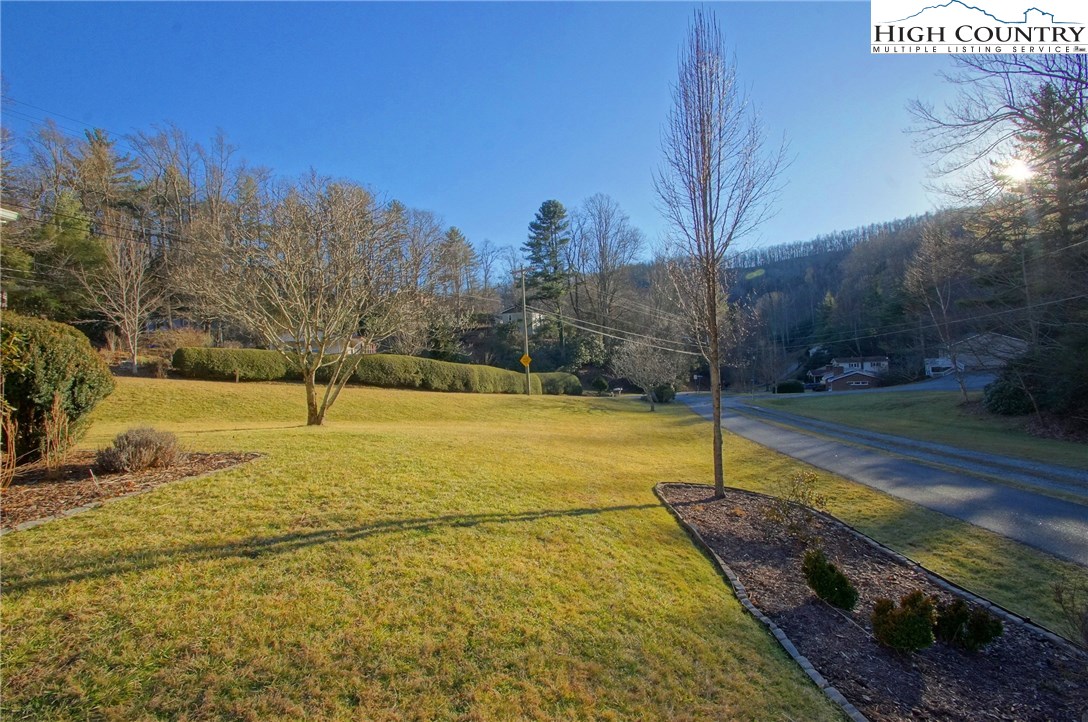 142 Mccauley Lane Boone, NC 28607 - Photo 9 of 26 Gallery Image 9