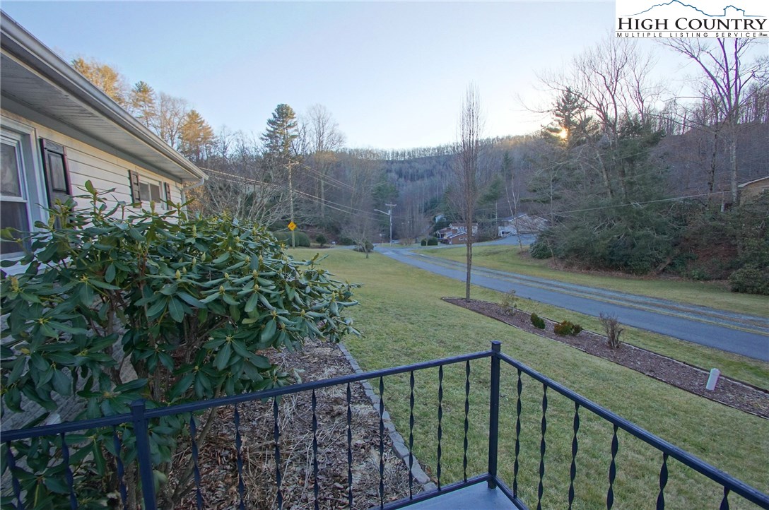 142 Mccauley Lane Boone, NC 28607 - Photo 10 of 26 Gallery Image 10