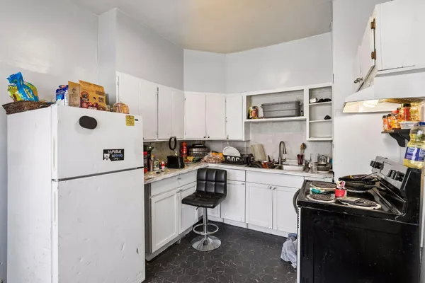 $319,900 | 2326 North Bryant Avenue, Minneapolis, MN 55411