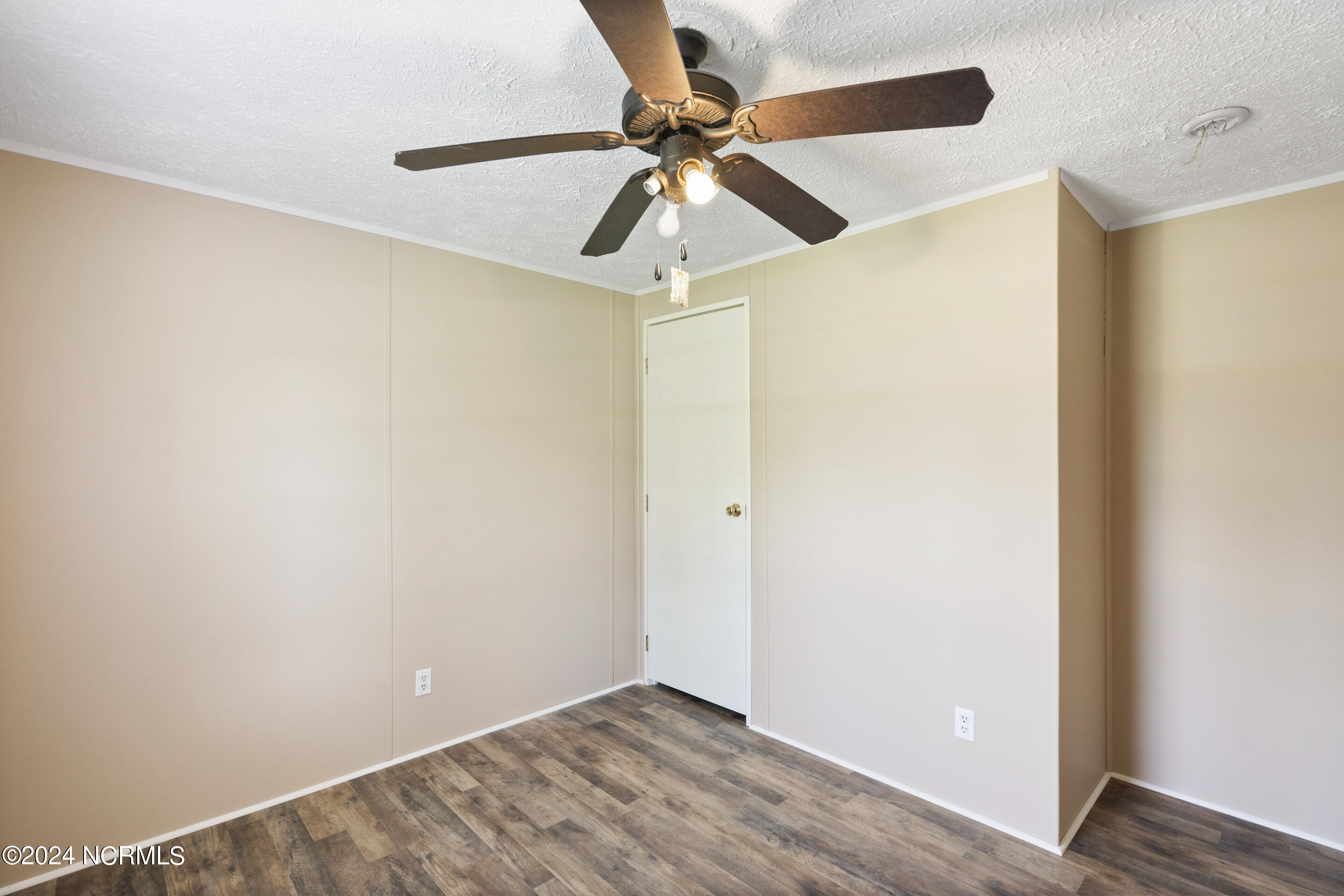 1405 Belangia Road Havelock, NC 28532 - Photo 20 of 30 Guest Bedroom 1