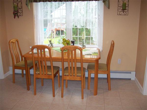 19 Lyons Road Dudley, MA 01571 - Photo 8 of 30 Gallery Image 8