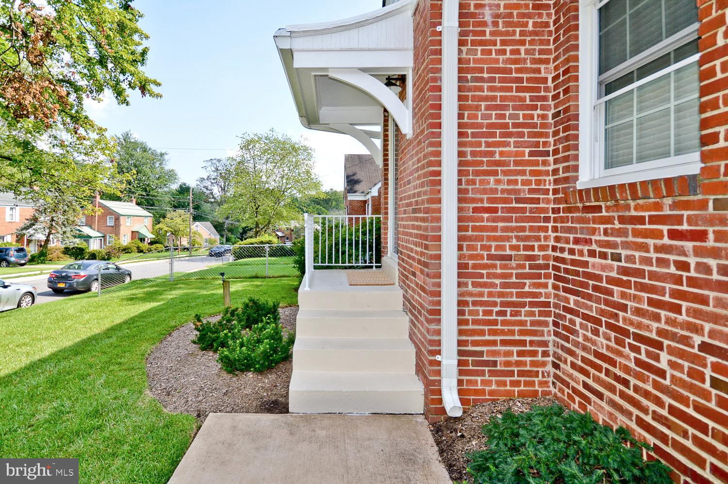 9004 Linton Street Silver Spring, MD 20901 - Photo 5 of 59 Gallery Image 5