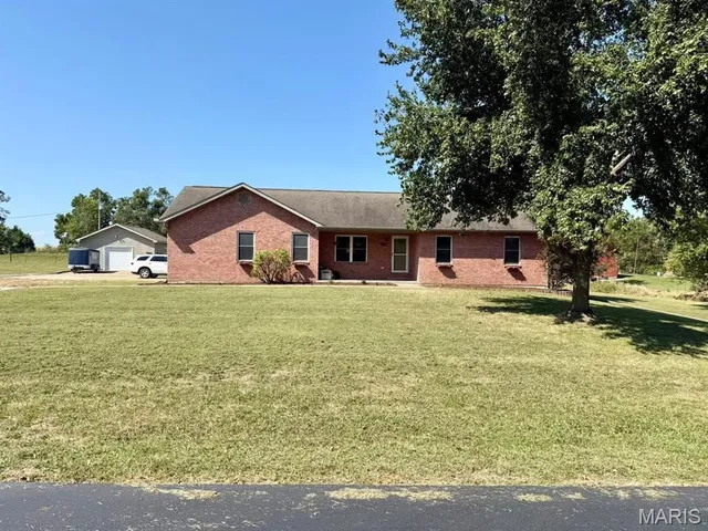 $398,000 | 60 Red Cedar, Perryville, MO 63775