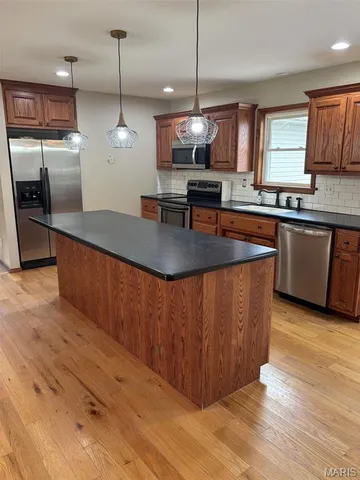 $398,000 | 60 Red Cedar, Perryville, MO 63775