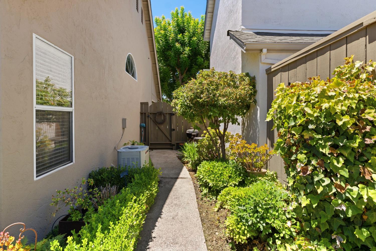 2100 Cobblestone Manor Modesto, CA 95355 - Photo 37 of 38