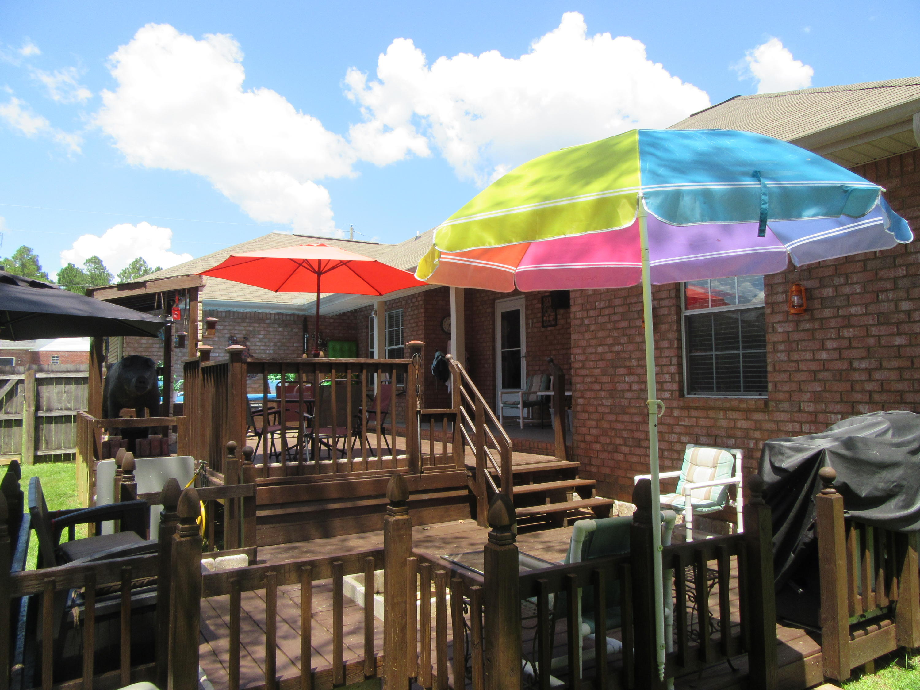 5968 Buckward Road Baker, FL 32531 - Photo 47 of 52 a view of a cafe with sitting area