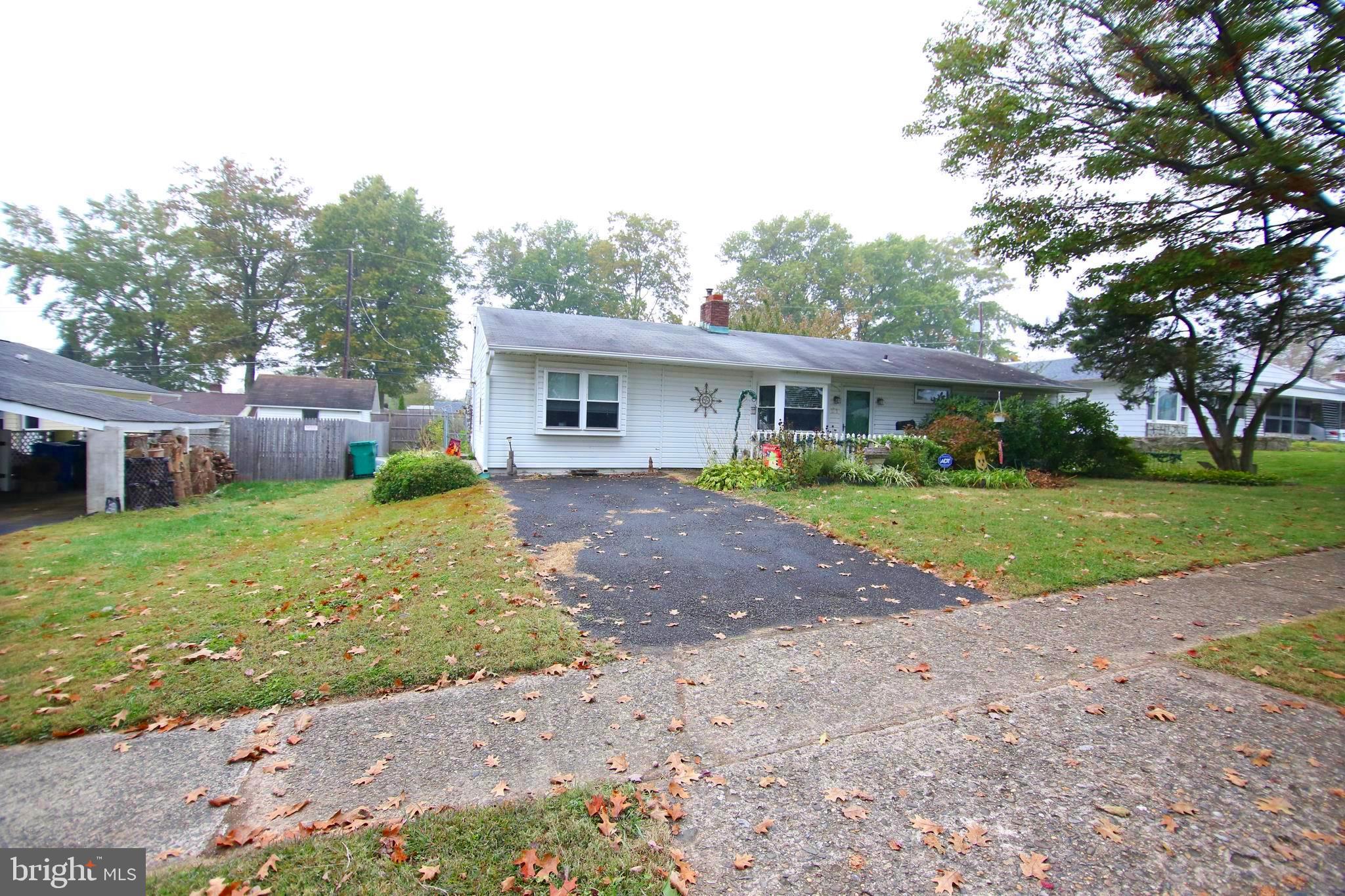 21 Goodturn Road Levittown, PA 19057 - Photo 4 of 30