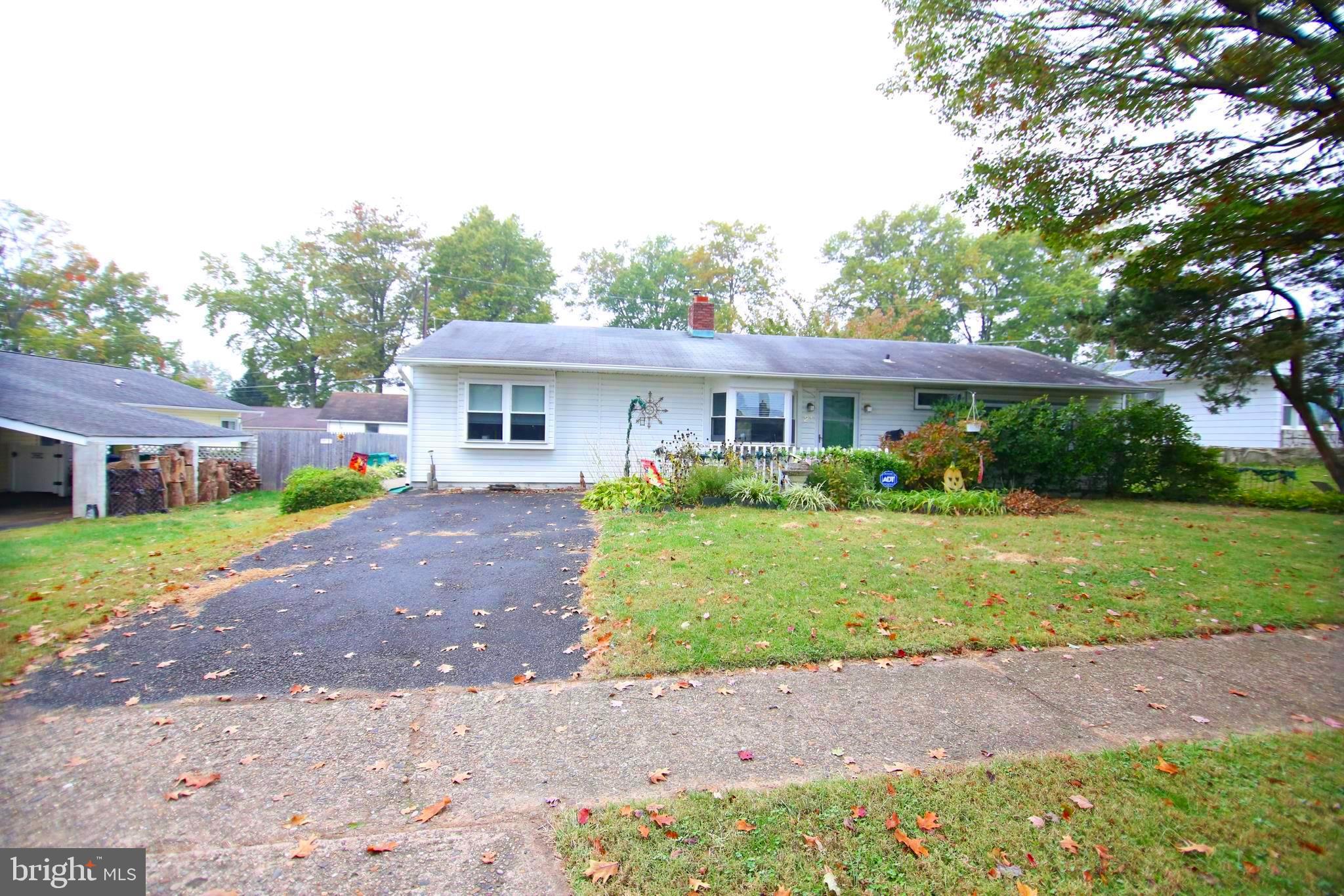 21 Goodturn Road Levittown, PA 19057 - Photo 5 of 30