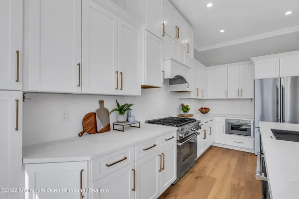 $1,550,000 | 174 Eagle Way, Eatontown, NJ 07724