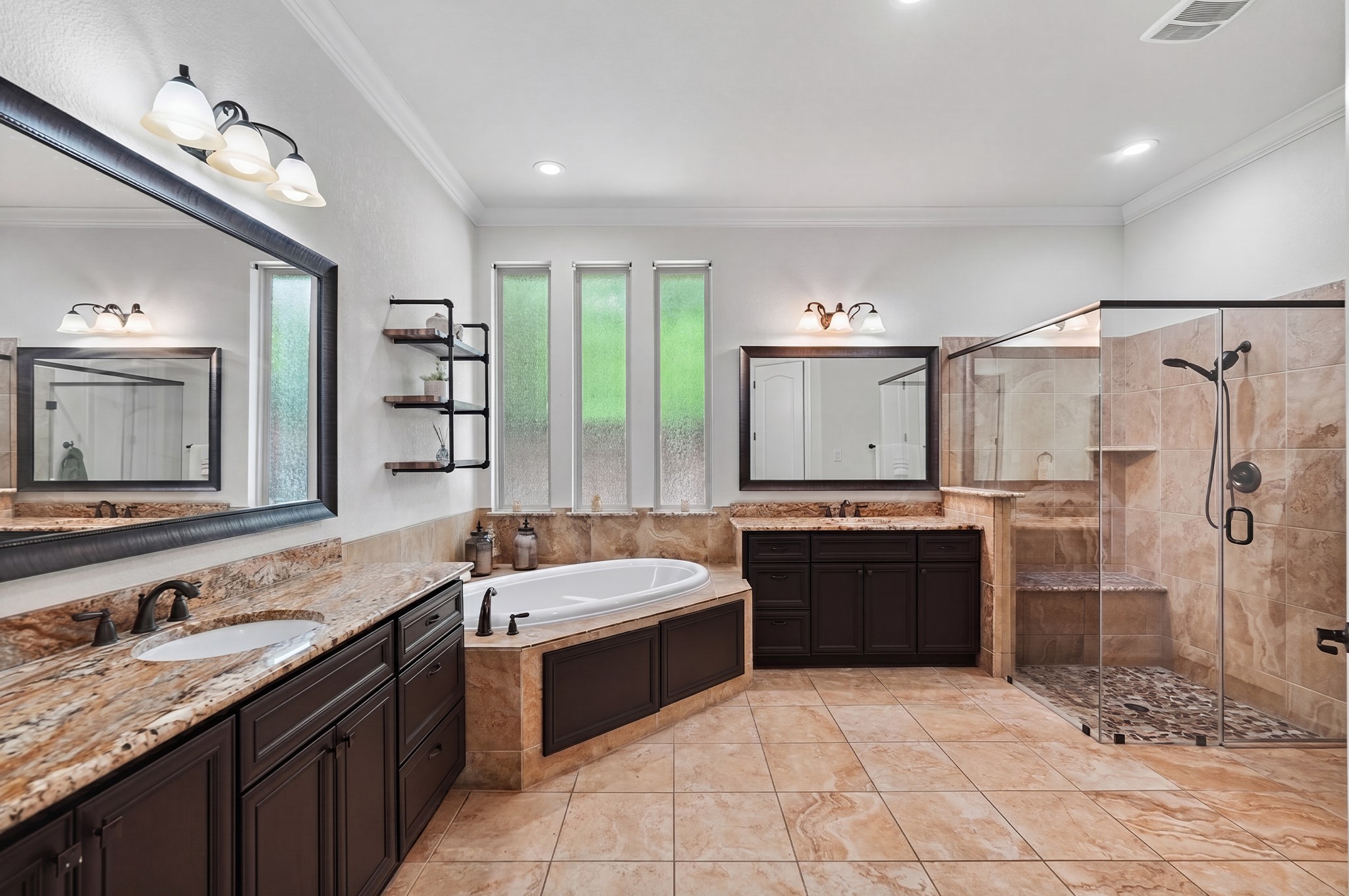 18 Sundown Ridge Place The Woodlands, TX 77375 - Photo 22 of 43