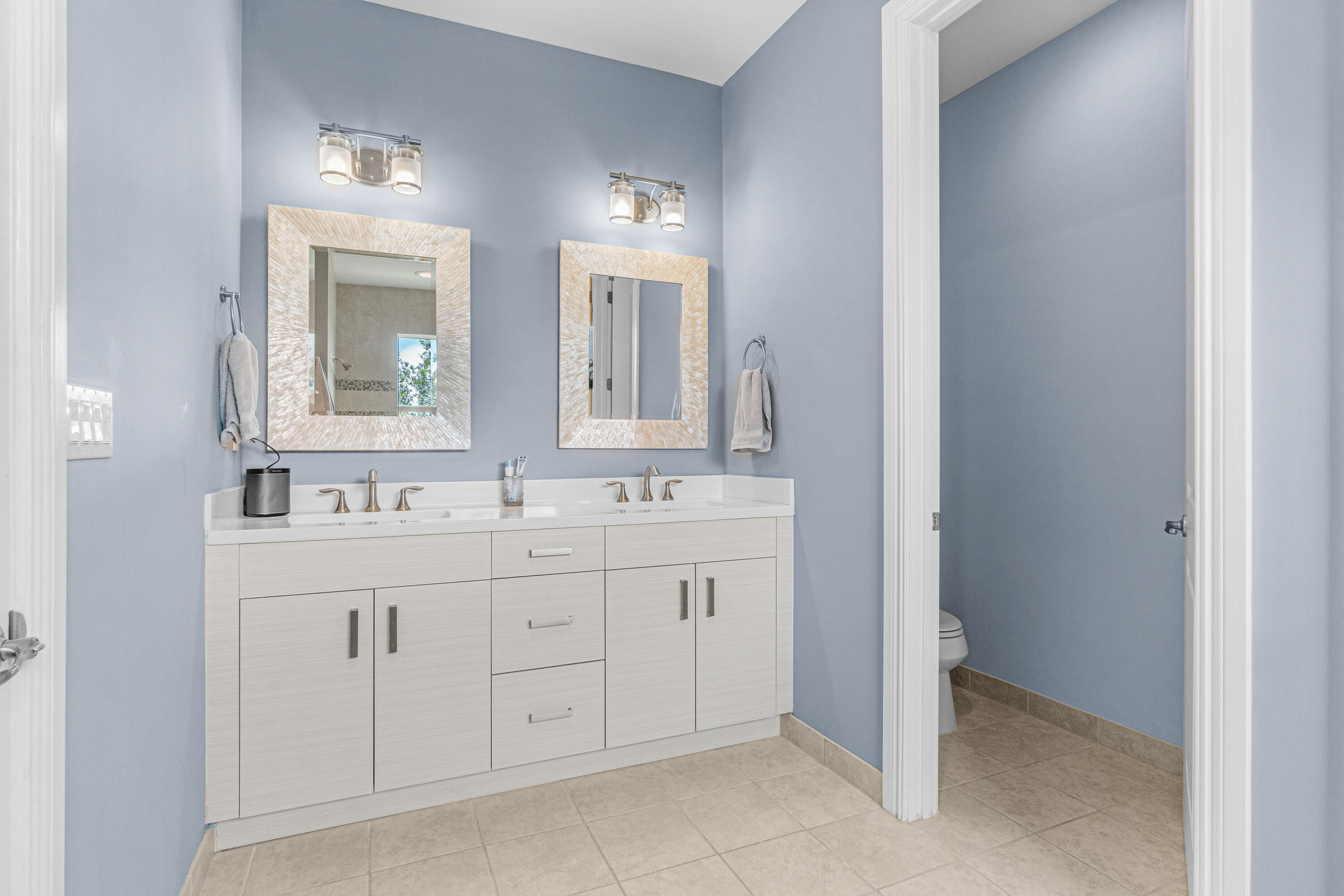 100 Northwest 69th Circle, Unit 13 Boca Raton, FL 33487 - Photo 19 of 45 primary bathroom