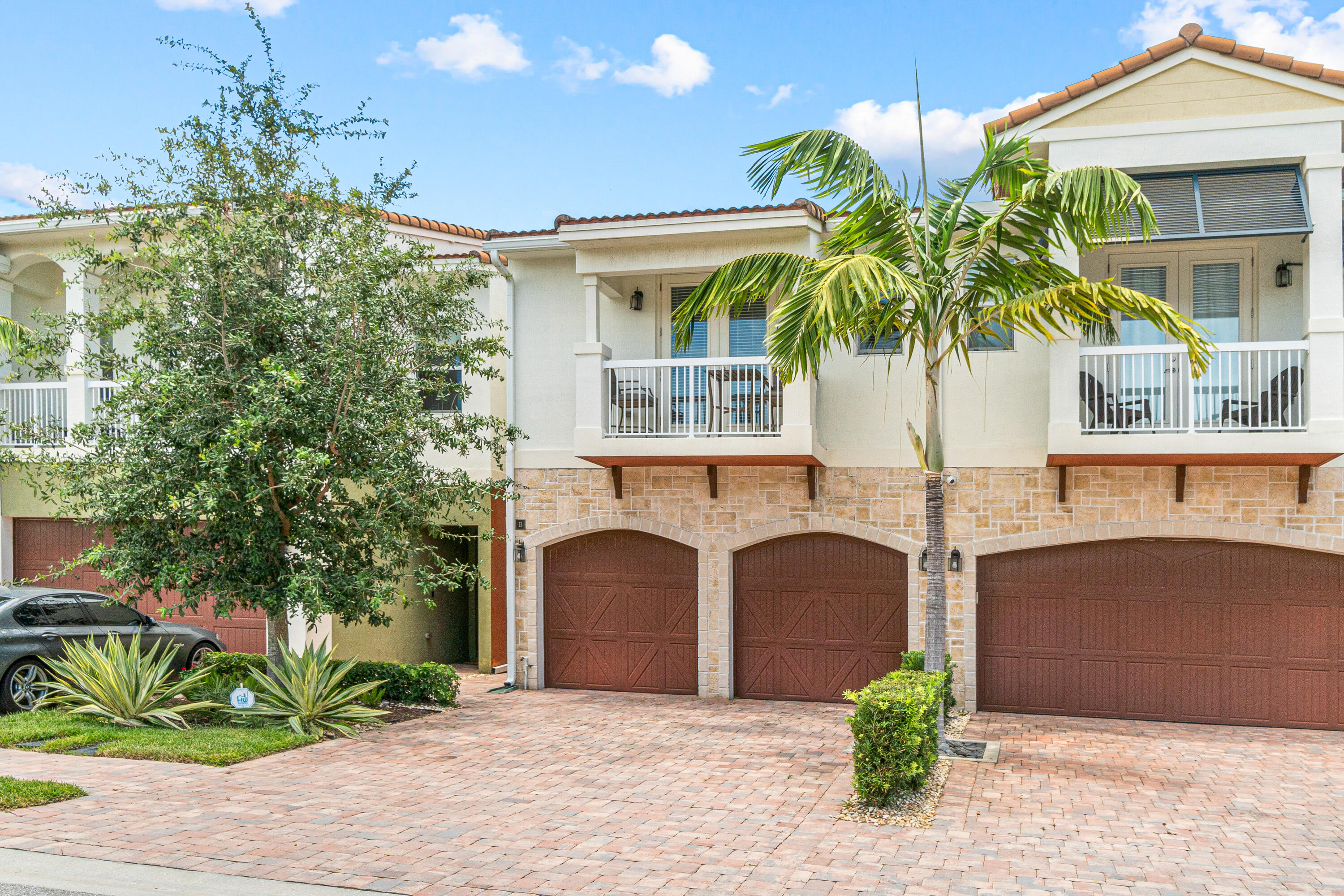 100 Northwest 69th Circle, Unit 13 Boca Raton, FL 33487 - Photo 35 of 45 exterior front