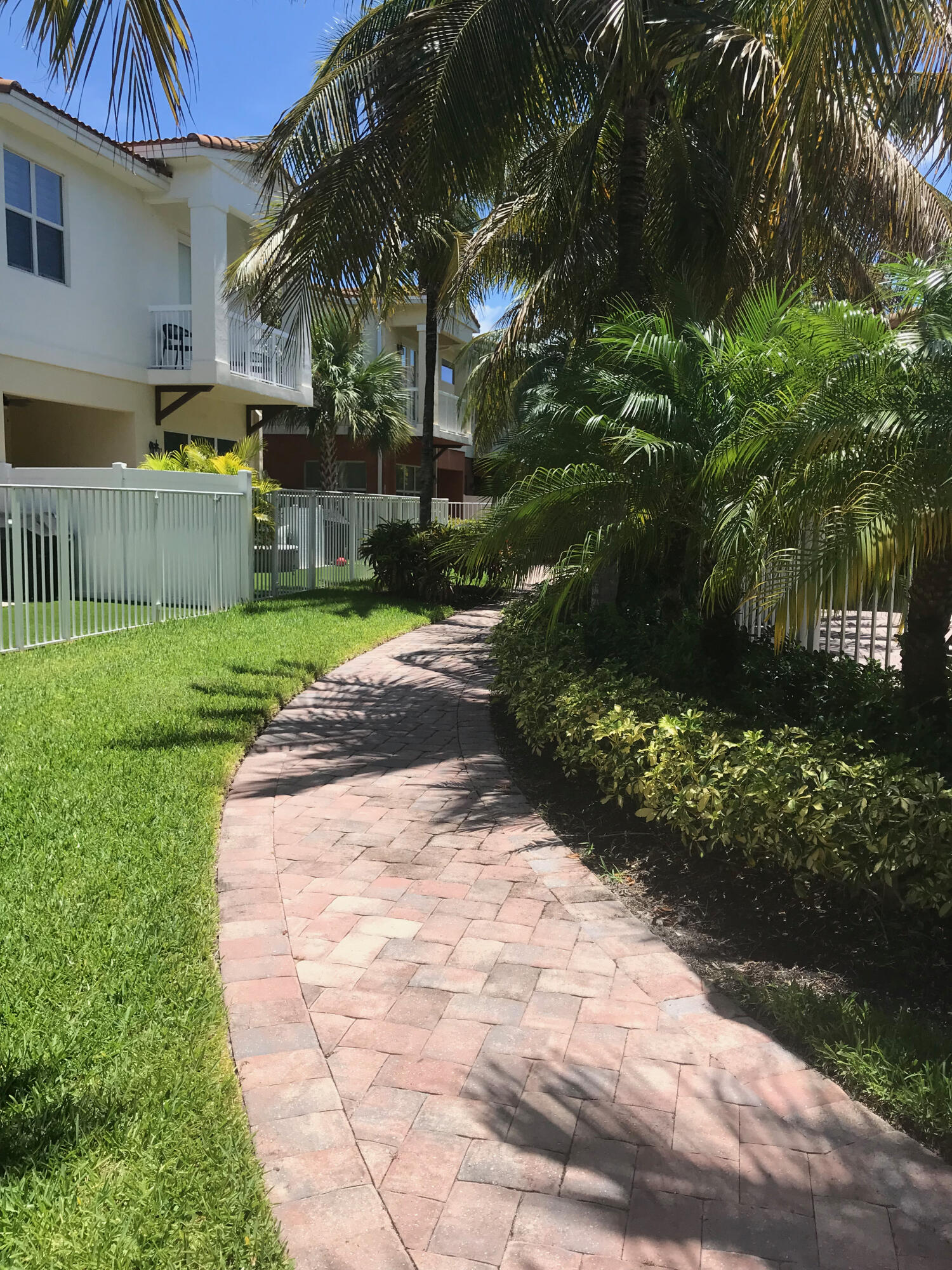 100 Northwest 69th Circle, Unit 13 Boca Raton, FL 33487 - Photo 42 of 45 common areas