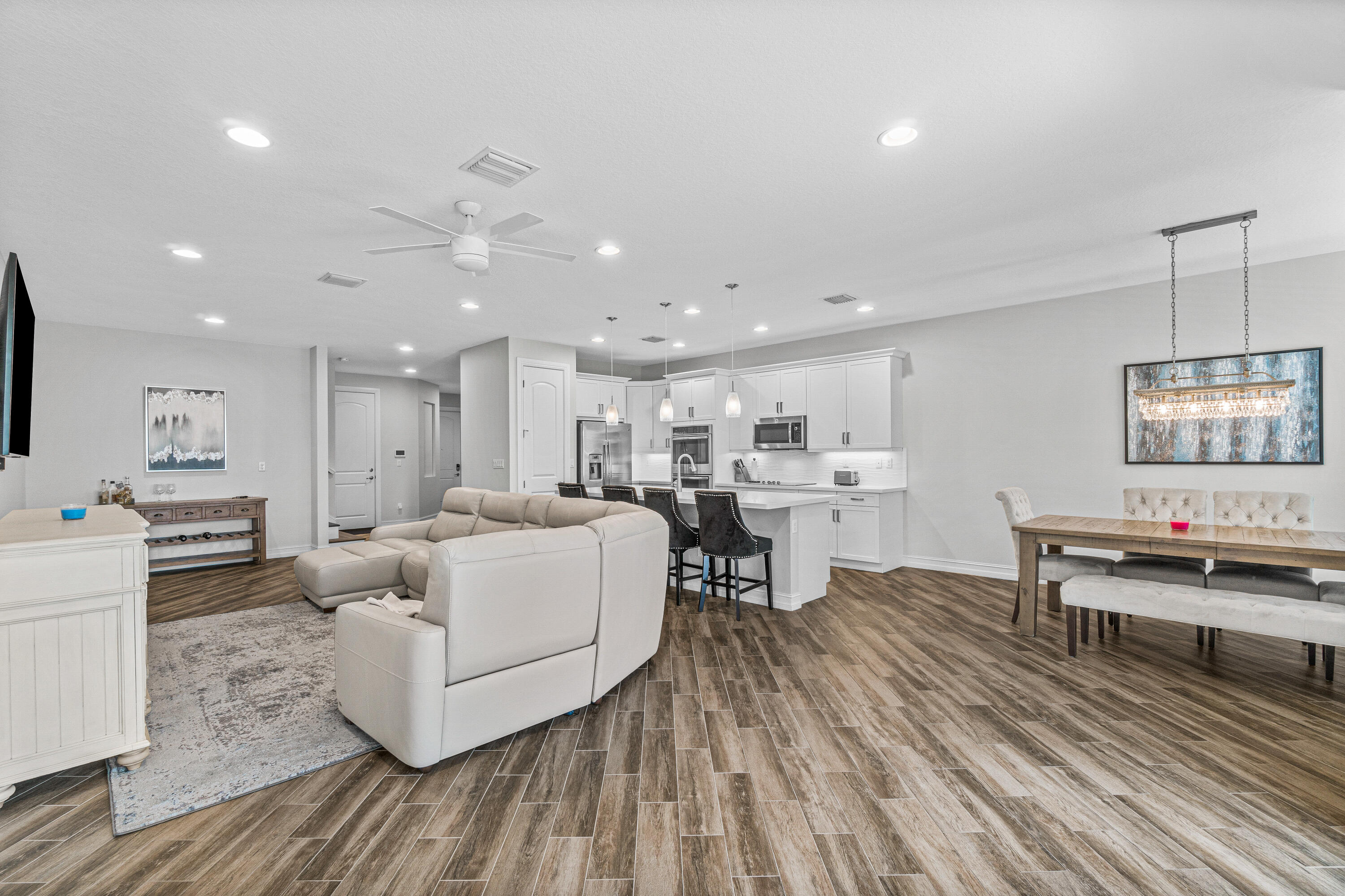 100 Northwest 69th Circle, Unit 13 Boca Raton, FL 33487 - Photo 10 of 45 living area