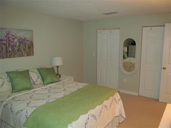 207 Franklin Crossing Road, Unit 7 Franklin, MA 02038 - Photo 17 of 22 Gallery Image 17