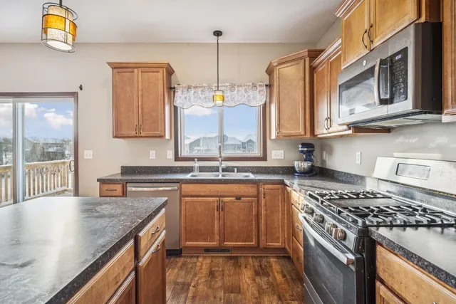 $499,900 | 9859 Jordan Avenue Northeast, Hanover, MN 55341