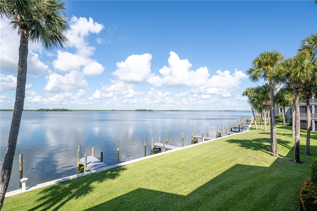 1001 Bay Road, Unit 209 Vero Beach, FL 32963 - Photo 5 of 25