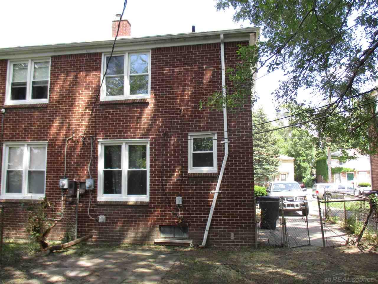 18489 Schaefer Highway Detroit, MI 48235 - Photo 4 of 21