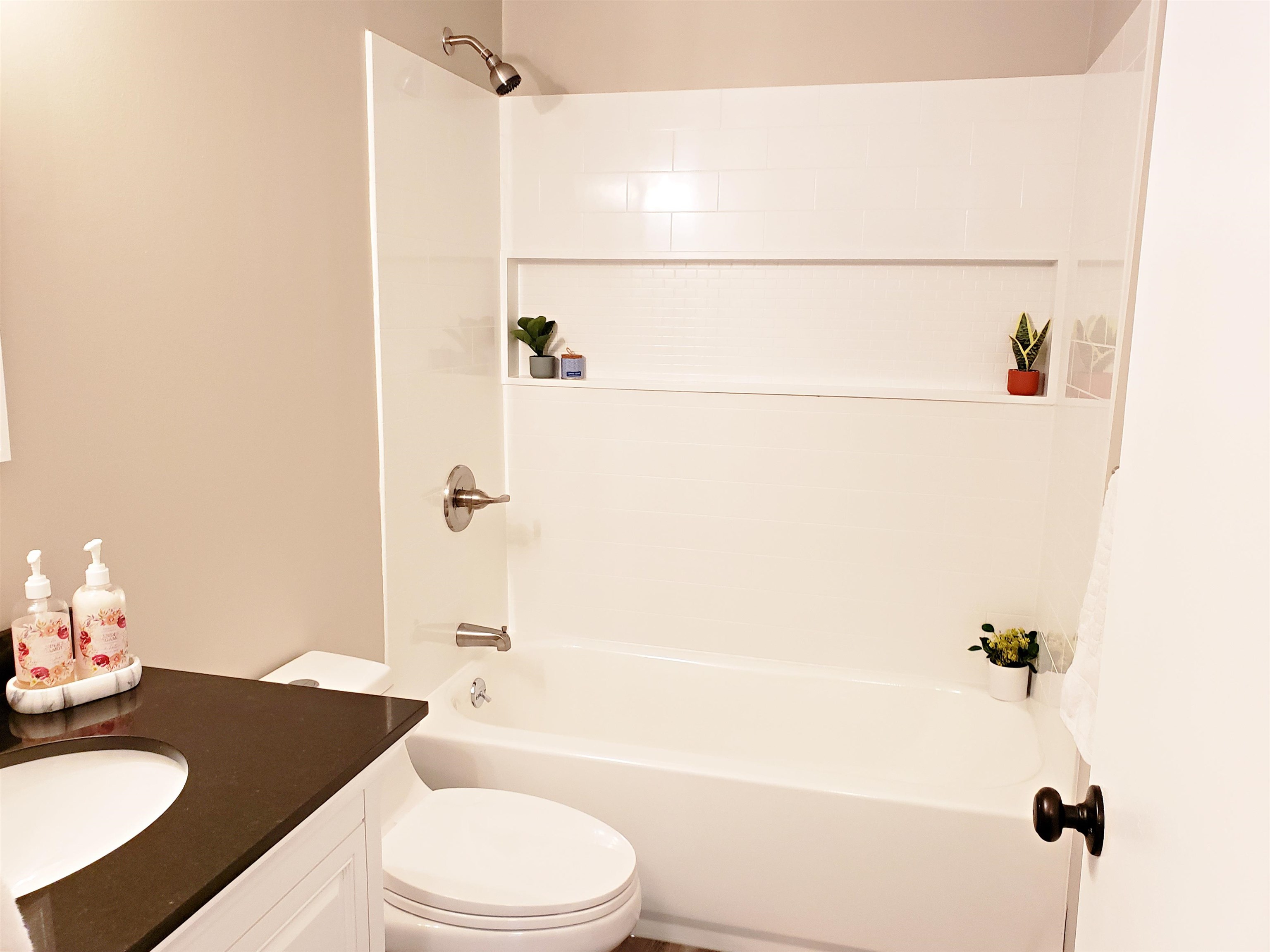 34 Dunbarton Road, Unit 1A Manchester, NH 03102 - Photo 10 of 22
