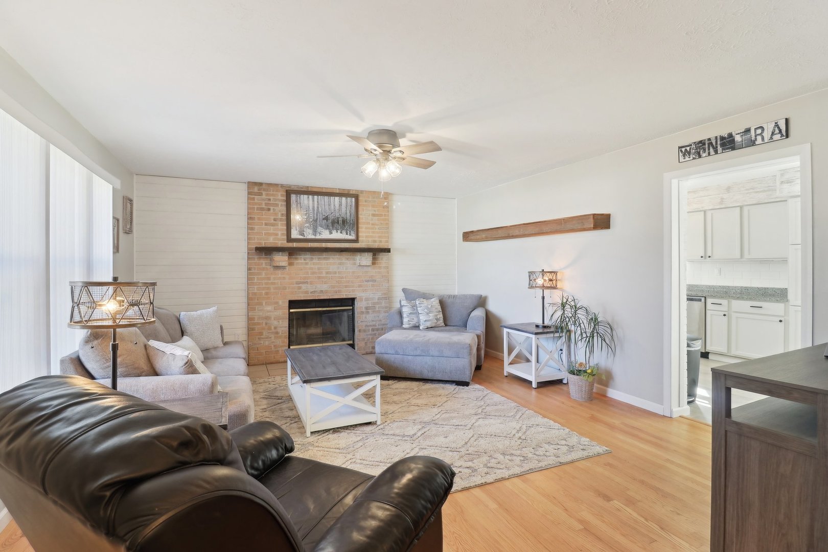 100 Sundance Trail Capron, IL 61012 - Photo 7 of 52