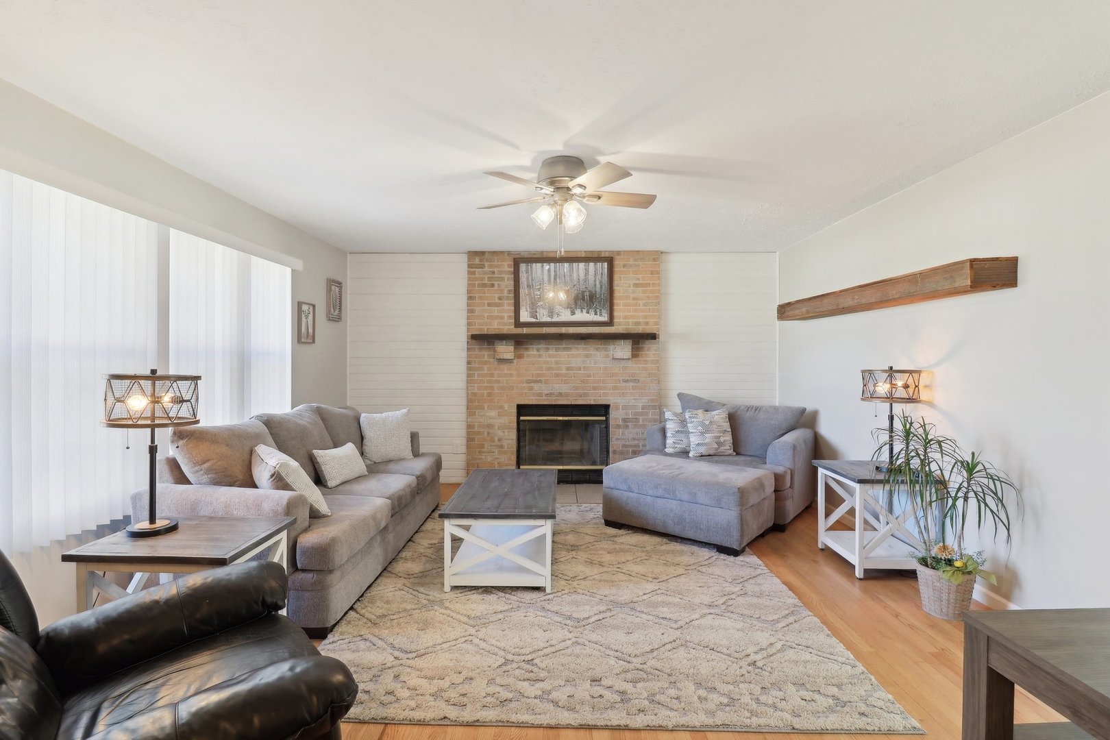 100 Sundance Trail Capron, IL 61012 - Photo 8 of 52