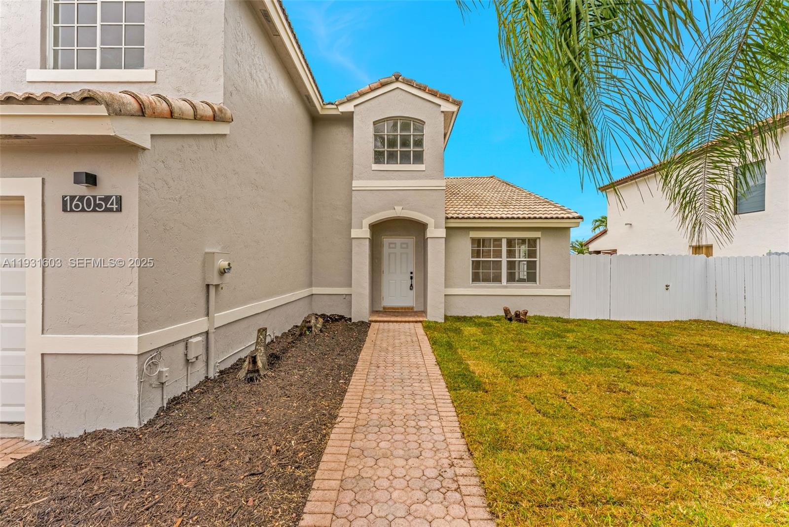 16054 Southwest 77th Terrace Miami, FL 33193 - Photo 4 of 42